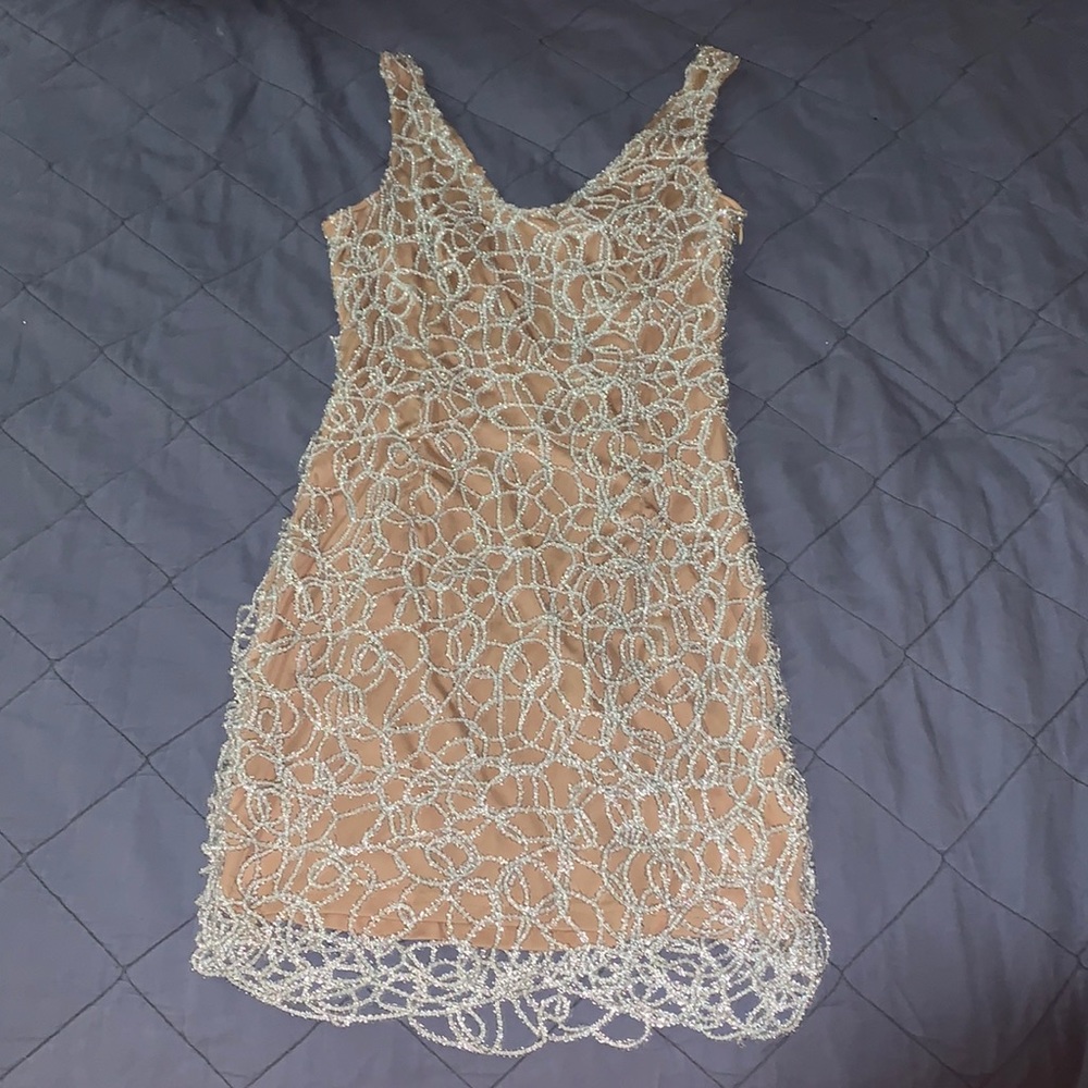 OTO 👀 NWT RARE F21 shiny over lace nude dress